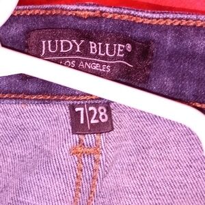 Judy Blue jeans size 28 in excellent condition
